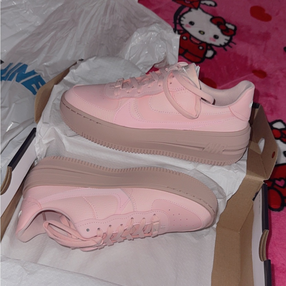 Women's Nike Air Force 1 Platform Sneakers